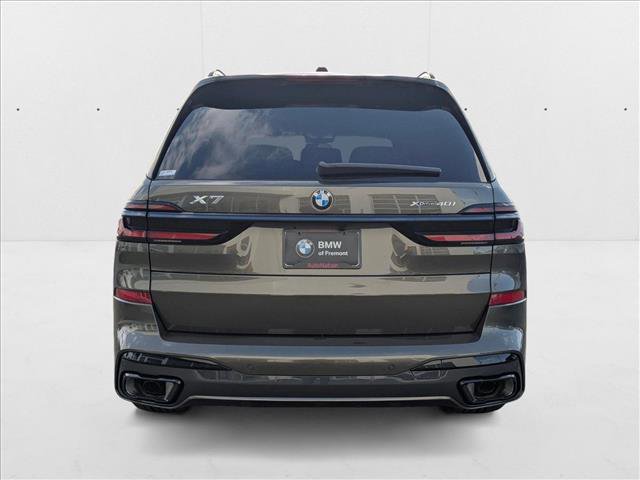 Used 2025 BMW X7 xDrive40i w/ M Sport Package image 7