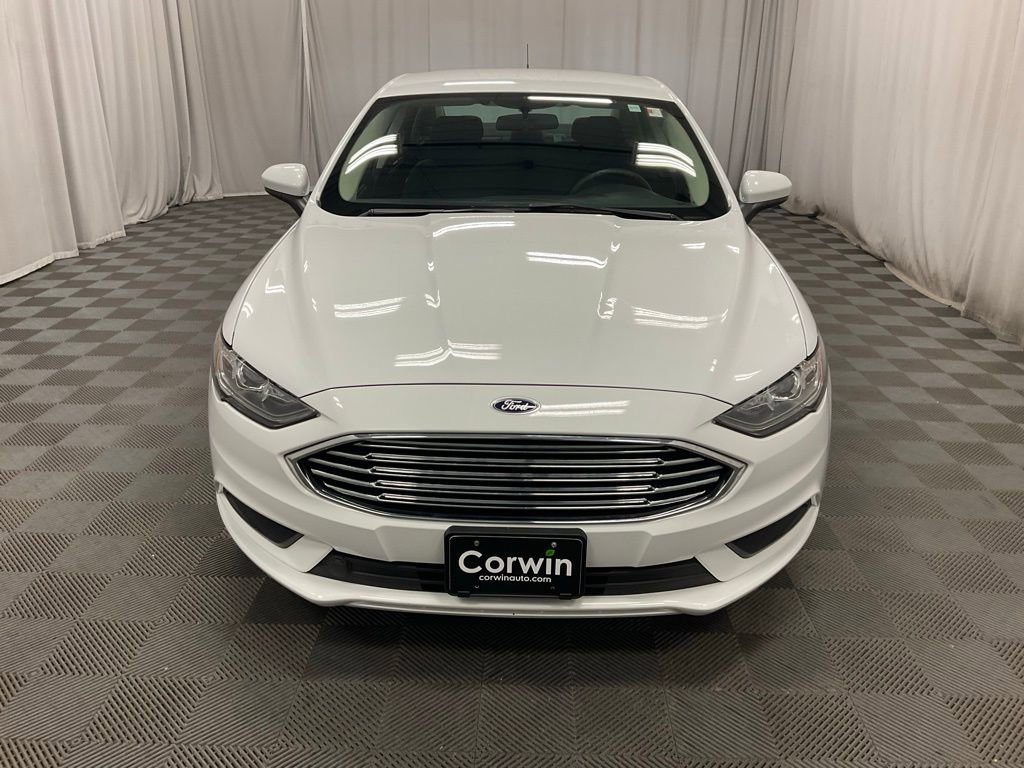Used 2017 Ford Fusion SE image 12