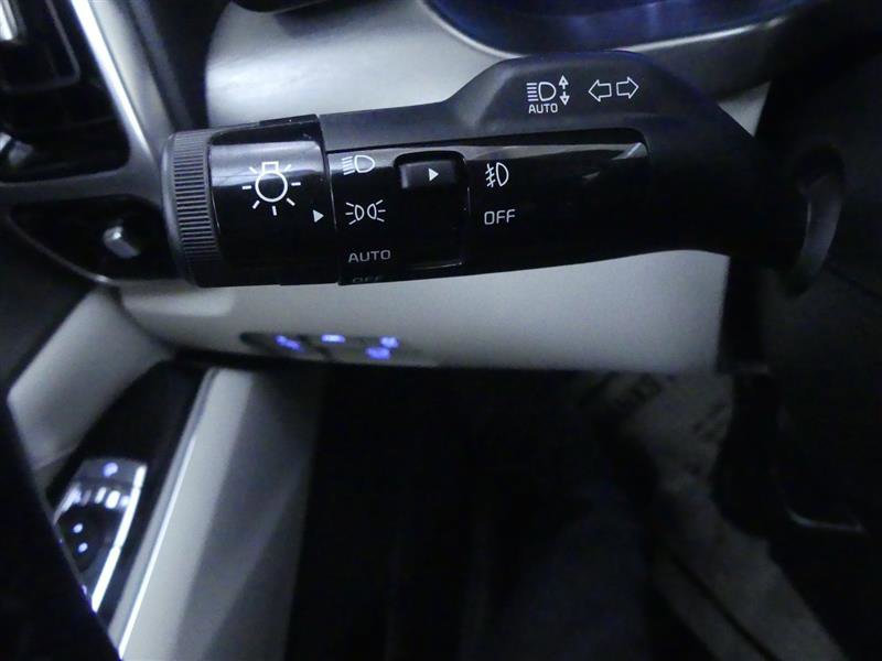 Used 2023 Kia Sorento SX image 22