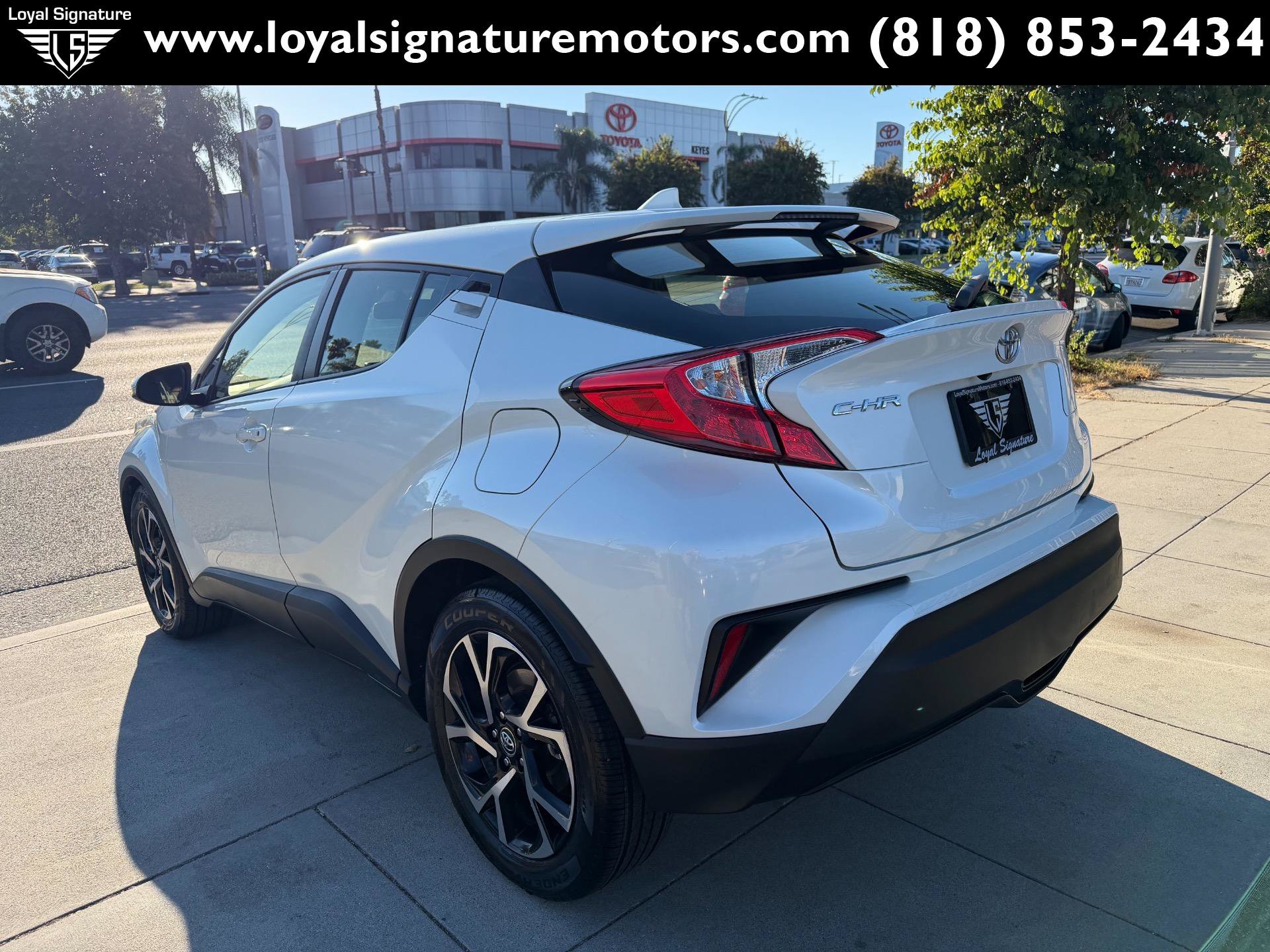 Used 2018 Toyota C-HR XLE FWD image 5