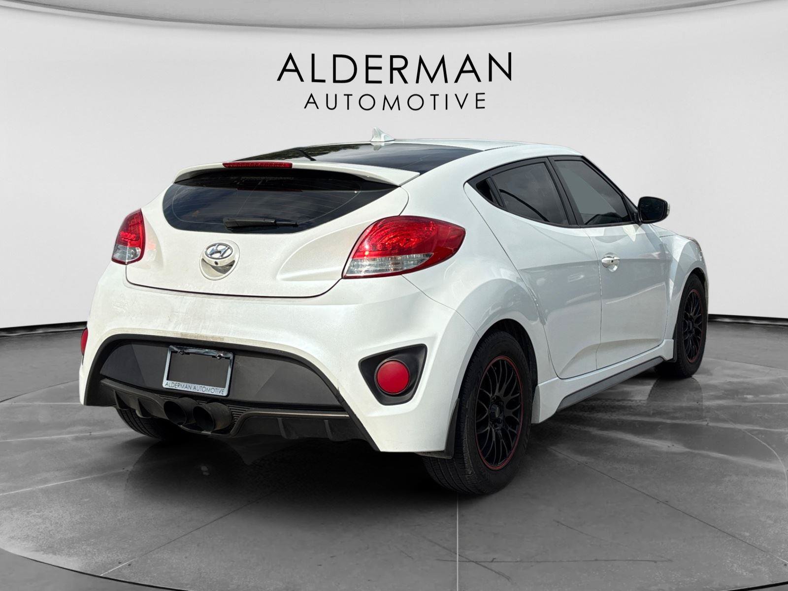 Used 2015 Hyundai Veloster Turbo FWD image 5