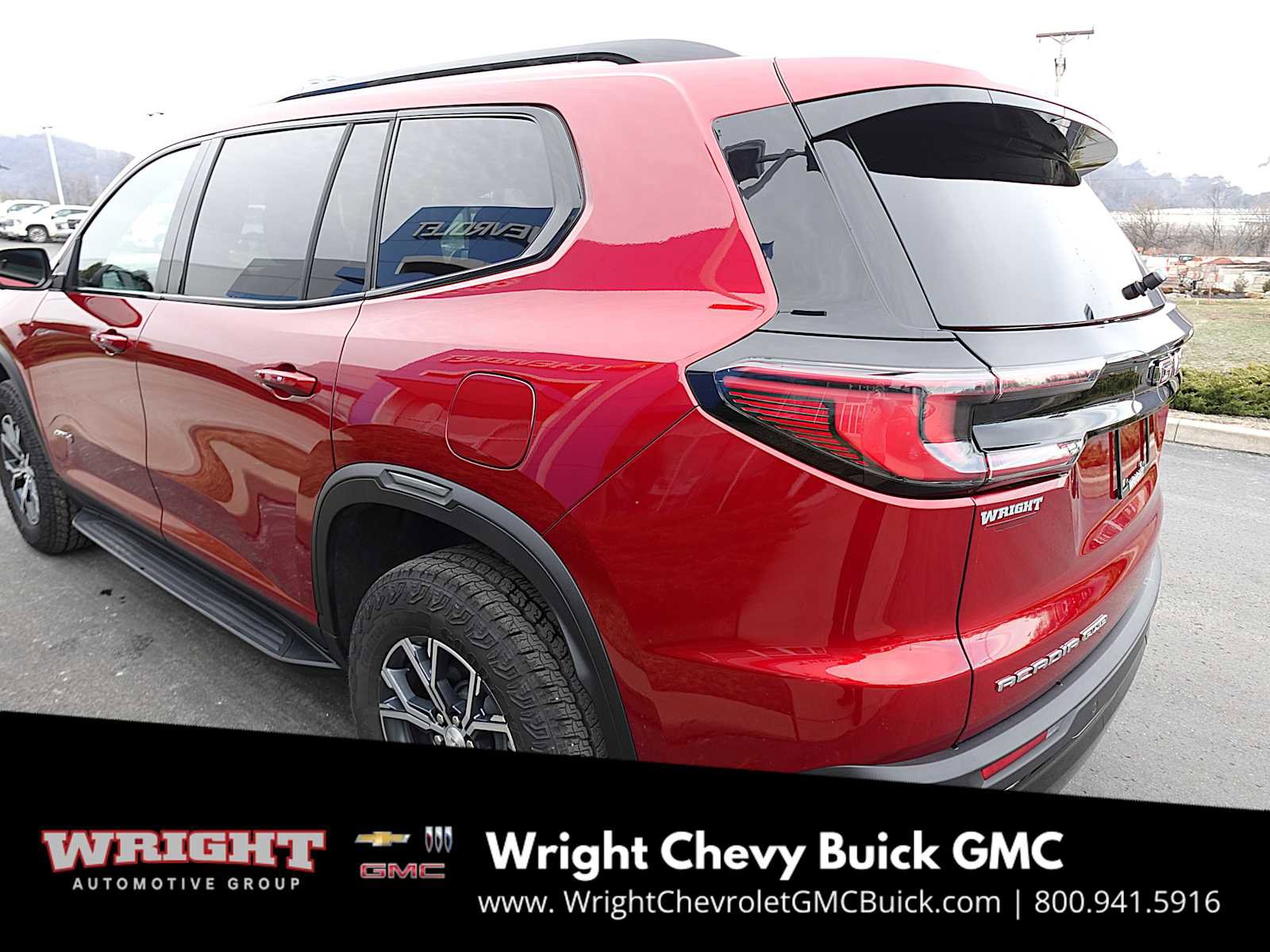 Used 2025 GMC Acadia AT4 w/ Luxury Package image 5