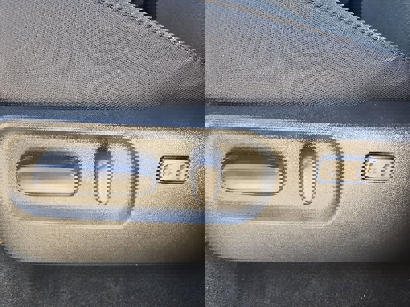 Used 2020 Toyota Tacoma TRD Sport w/ Technology Package RWD image 16