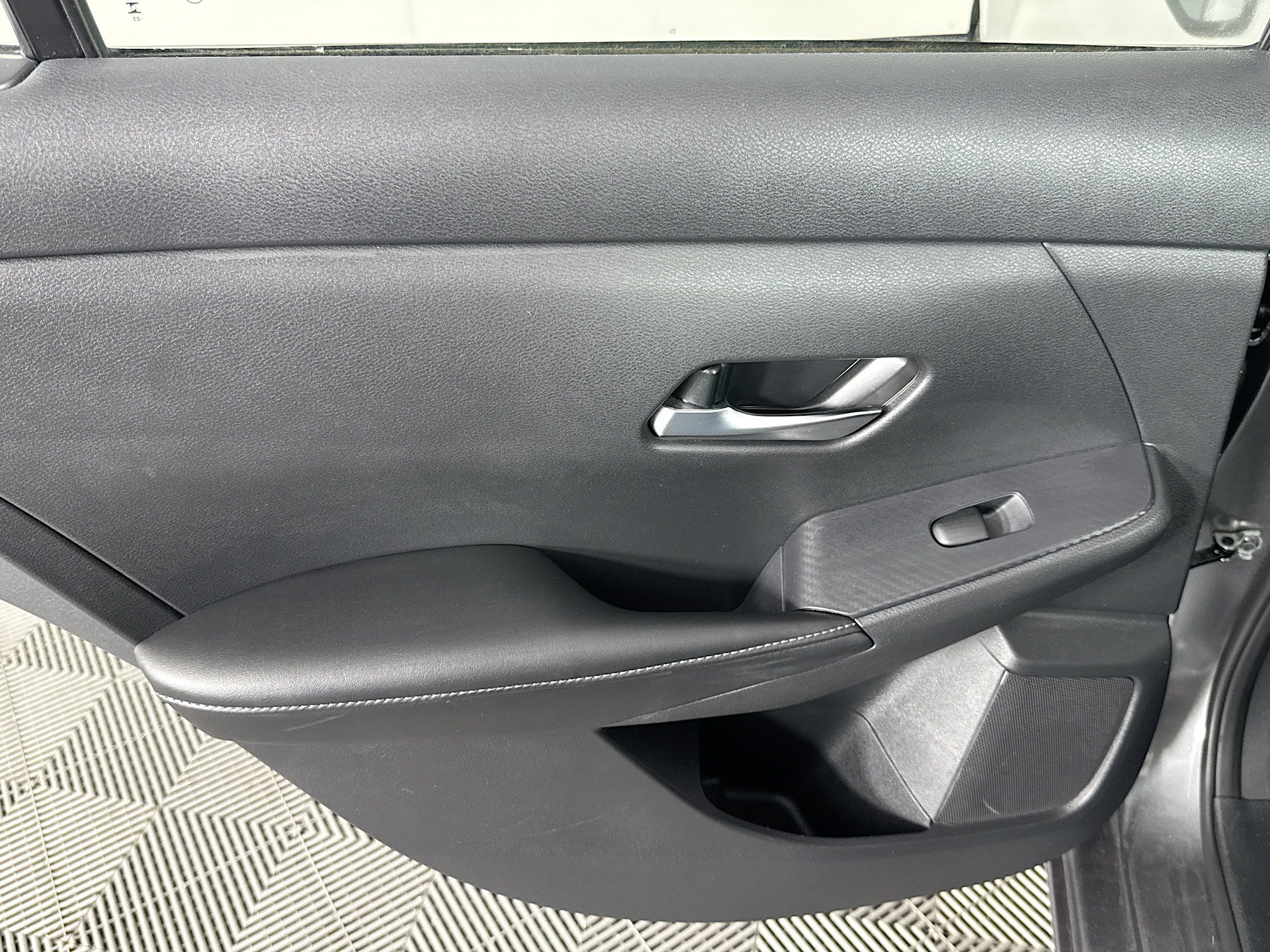 Used 2023 Nissan Sentra SV FWD image 24