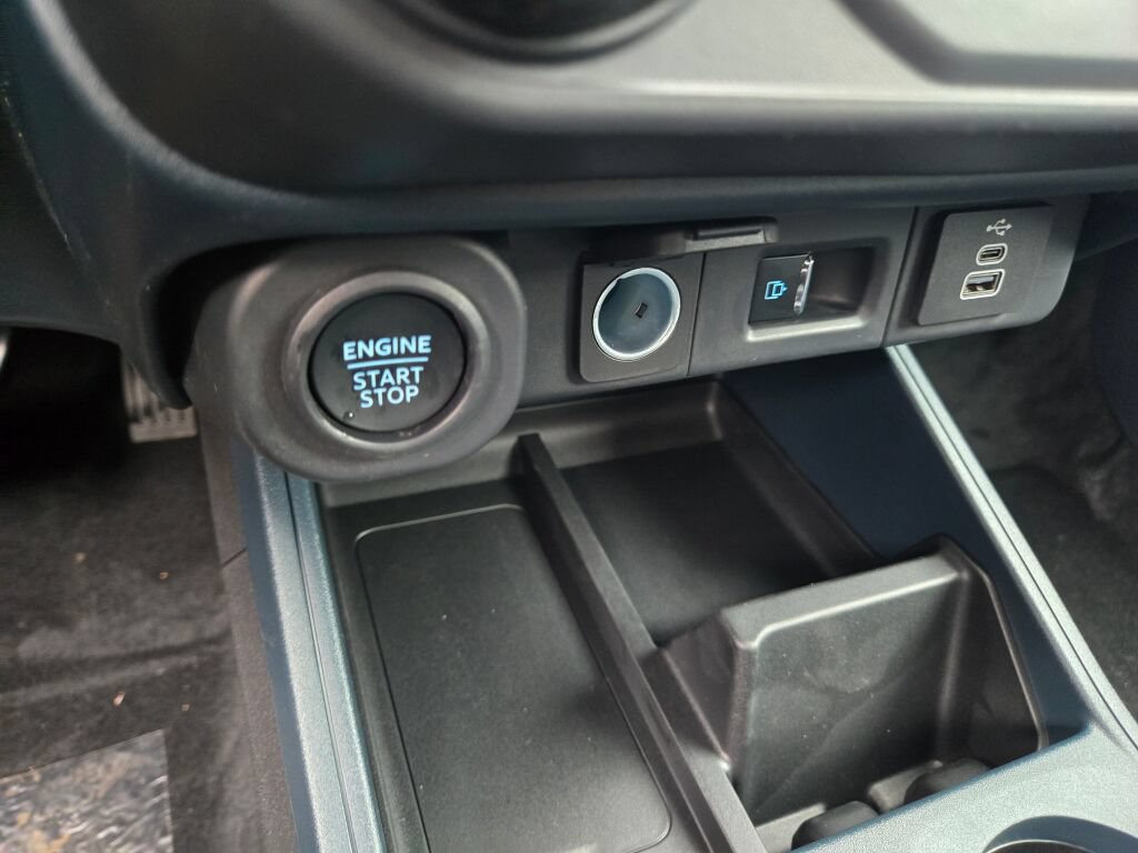 New 2026 Ford Maverick Lariat w/ Black Appearance Package AWD/4WD image 19