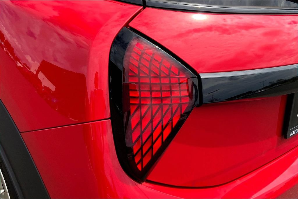 Certified 2025 MINI Cooper S FWD image 29