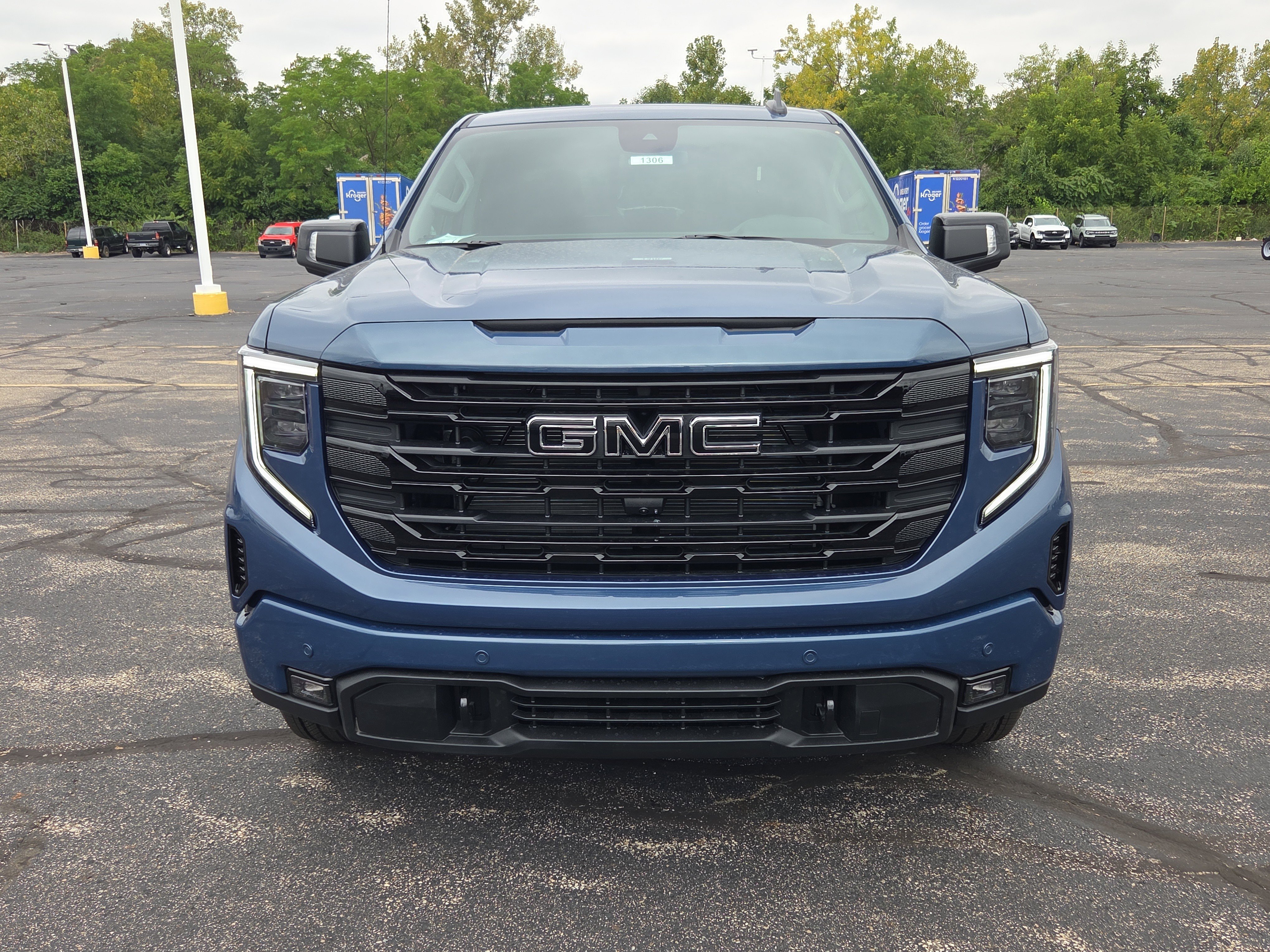 New 2026 GMC Sierra 1500 Elevation w/ Elevation Premium Package image 9