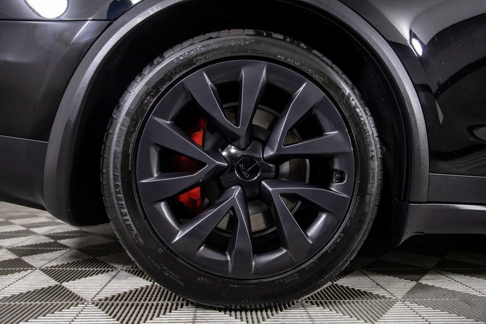 Used 2024 Tesla Model X Plaid image 27