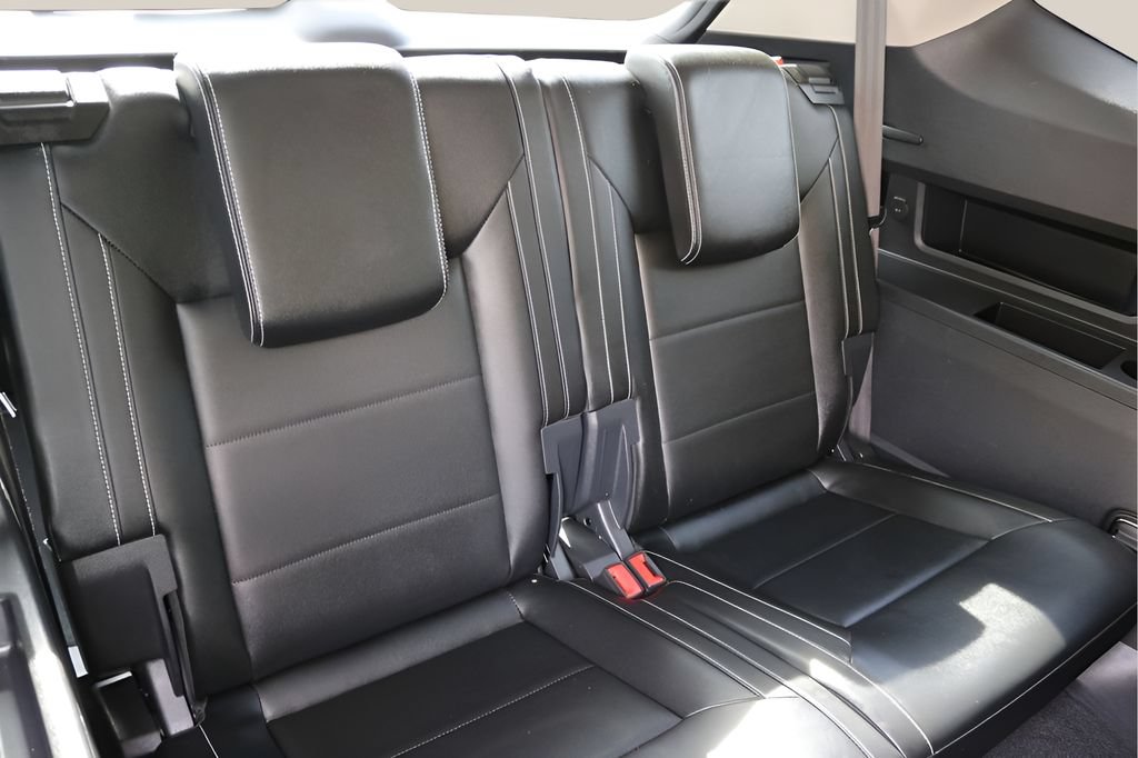 Used 2023 Volkswagen Atlas SEL AWD/4WD image 19