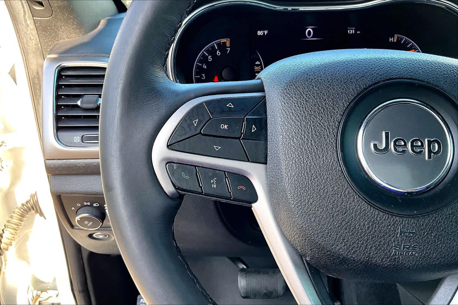 Used 2018 Jeep Grand Cherokee Altitude RWD image 24