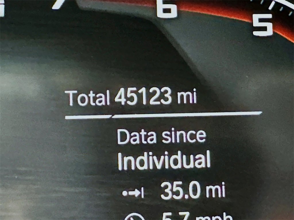 Used 2023 BMW X5 M50i w/ Executive Package image 36