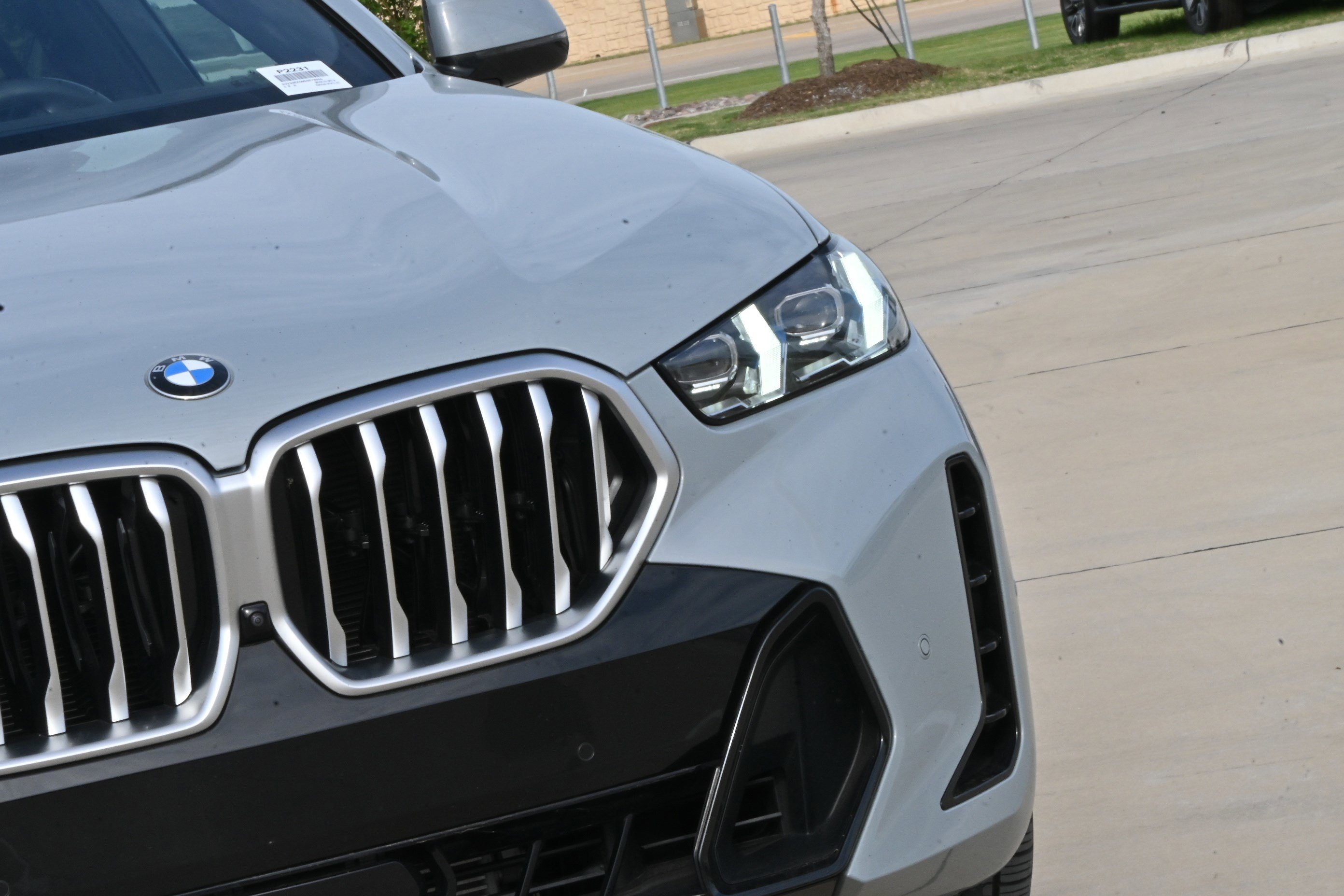 Certified 2025 BMW X6 xDrive40i AWD/4WD image 9