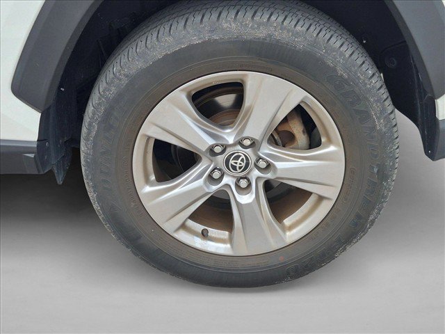 Used 2023 Toyota RAV4 XLE w/ Convenience Package AWD/4WD image 16