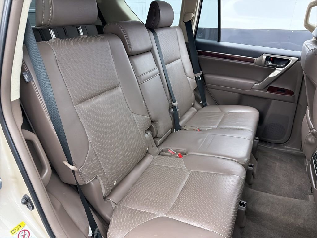 Used 2012 Lexus GX 460 w/ Comfort Plus Pkg image 27