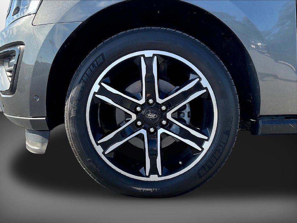 Used 2021 Ford Expedition Max Limited AWD/4WD image 36