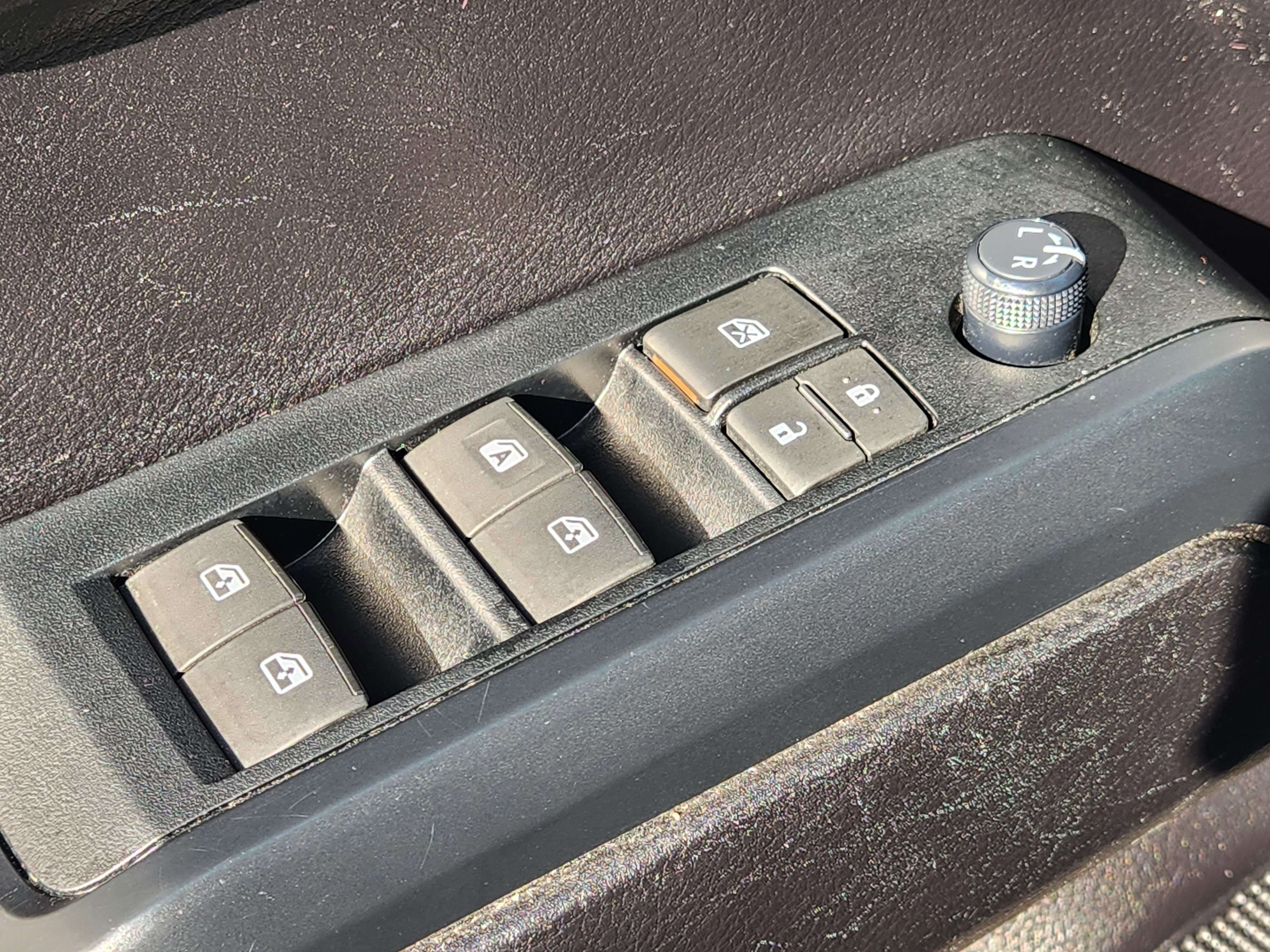 Used 2021 Toyota Tacoma SR image 28