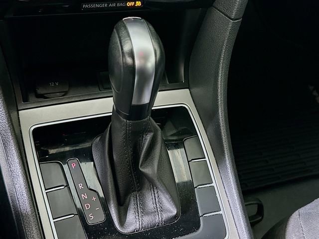 Used 2021 Volkswagen Passat 2.0T S image 17