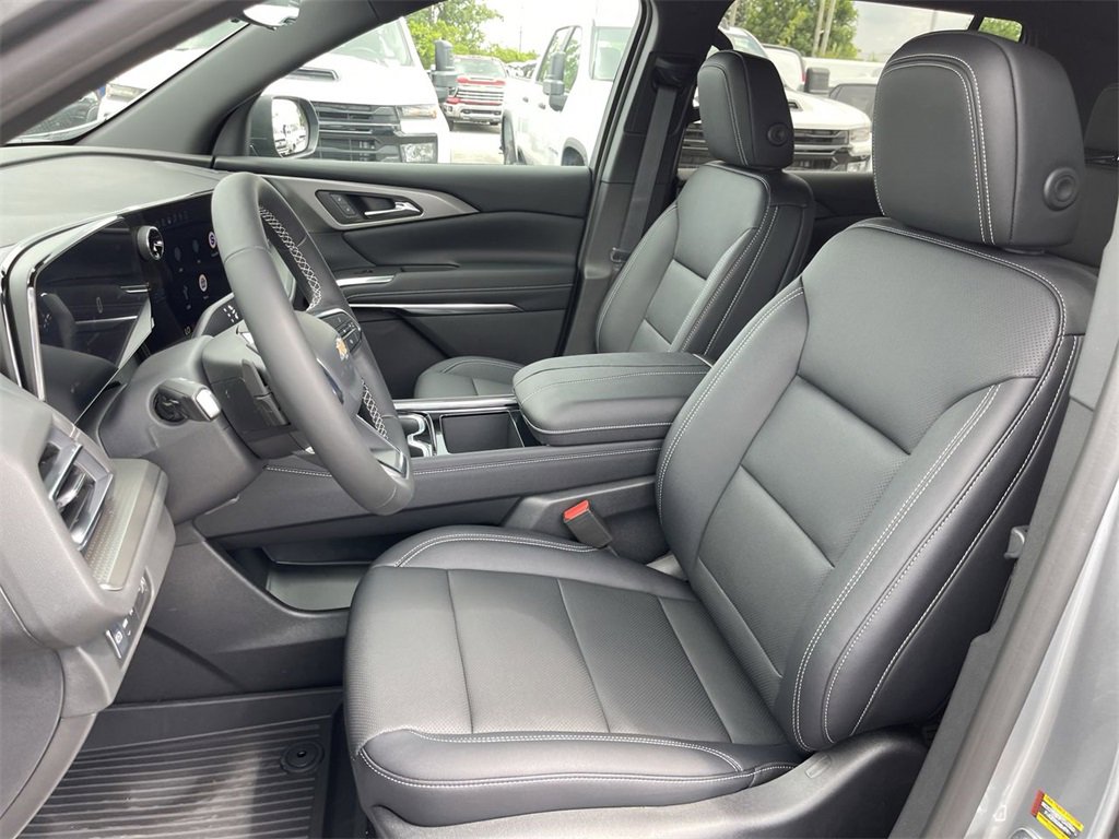 New 2026 Chevrolet Traverse LT w/ Sun and Wheel Package image 11