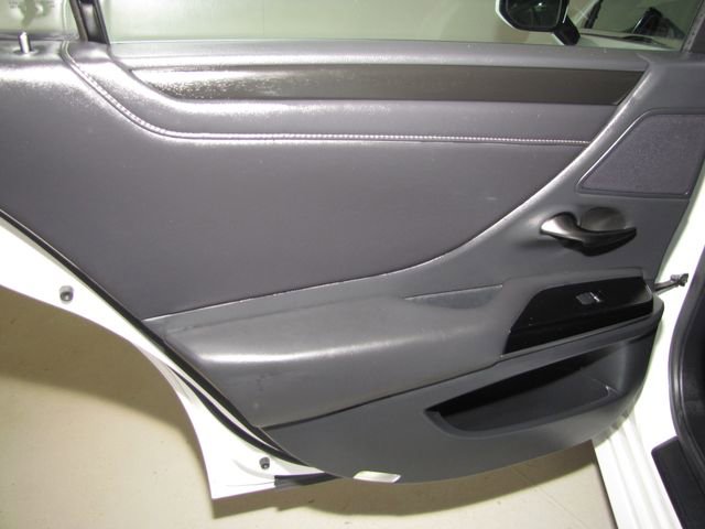 Used 2023 Lexus ES 350 w/ Premium Package image 13