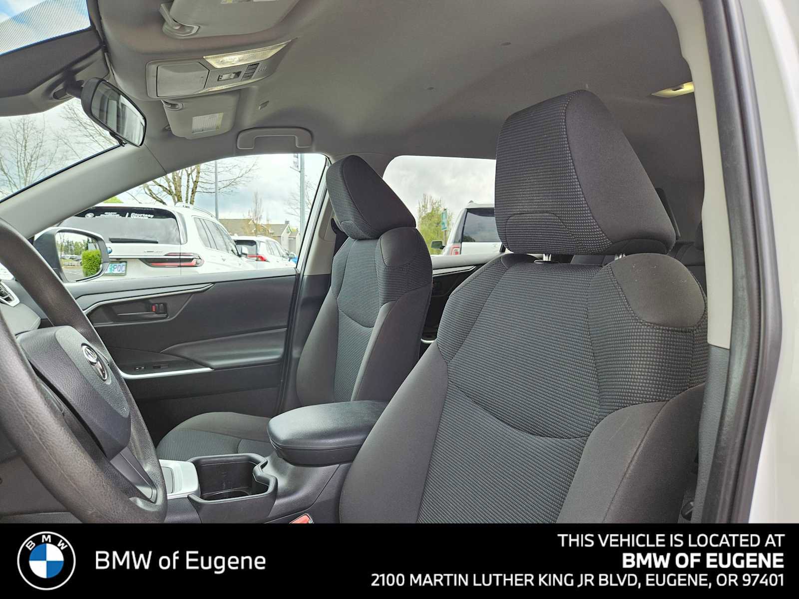 Used 2024 Toyota RAV4 LE AWD/4WD image 25