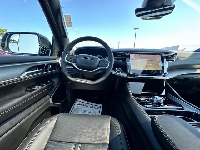 New 2026 Jeep Grand Wagoneer 4WD image 16