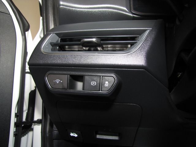 Used 2025 Kia K4 EX image 9