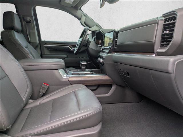 Used 2023 GMC Sierra 1500 SLT image 30