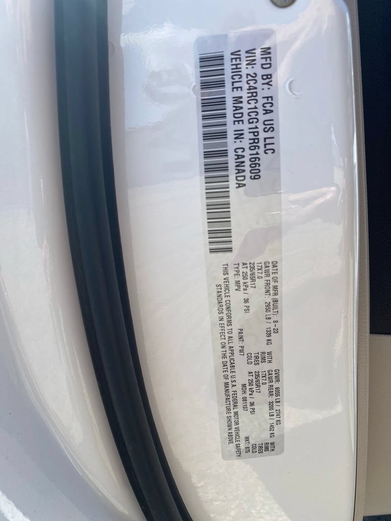 Used 2023 Chrysler Voyager LX FWD image 39