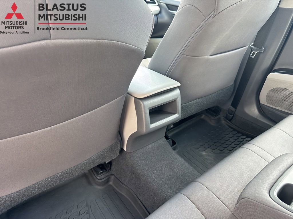 Used 2018 Toyota Camry LE FWD image 27