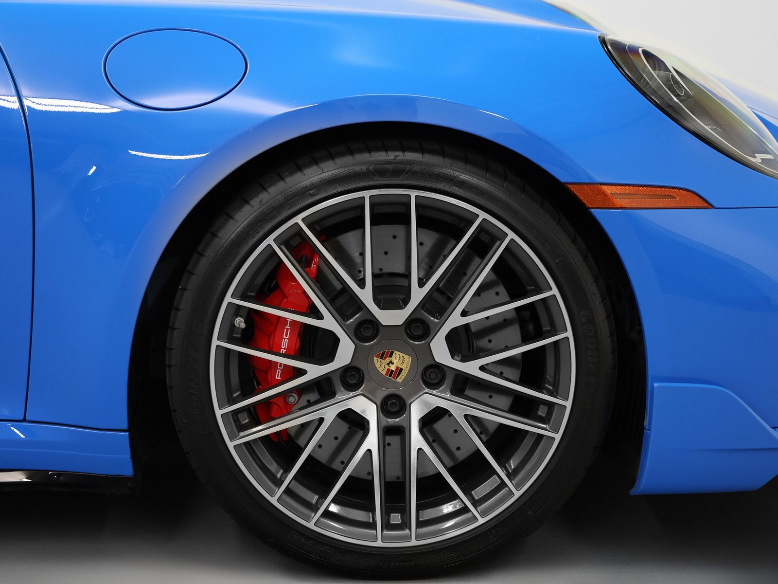 Used 2023 Porsche 911 Turbo image 17