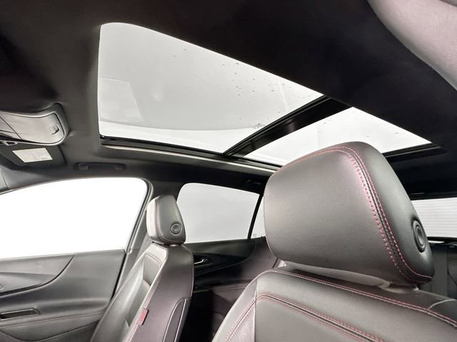 Used 2023 Chevrolet Equinox RS w/ RS Leather Package image 20