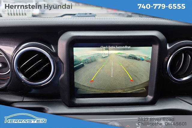 Used 2022 Jeep Wrangler Unlimited Sahara AWD/4WD image 19