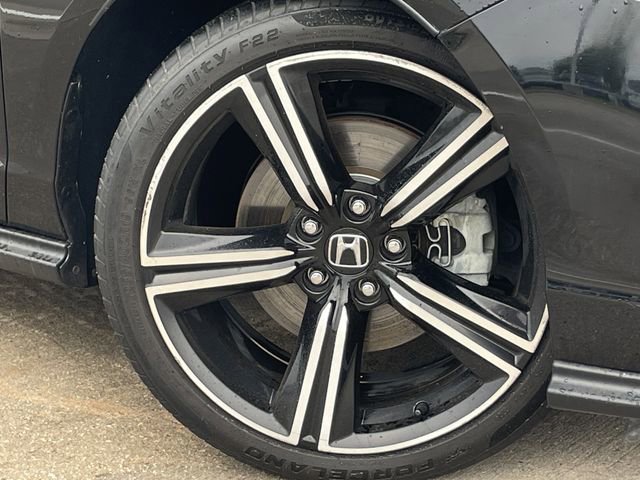 Used 2023 Honda Accord Sport image 9