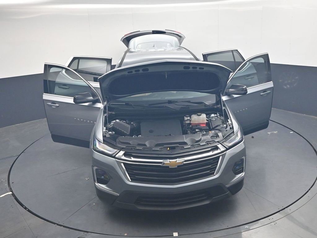 Used 2023 Chevrolet Traverse LS FWD image 39