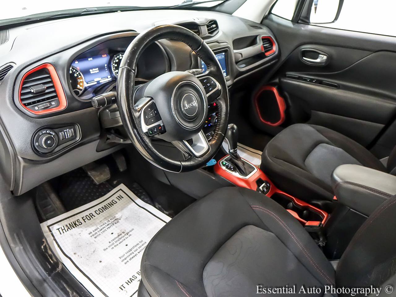Used 2019 Jeep Renegade Trailhawk w/ Cold Weather Group II AWD/4WD image 14