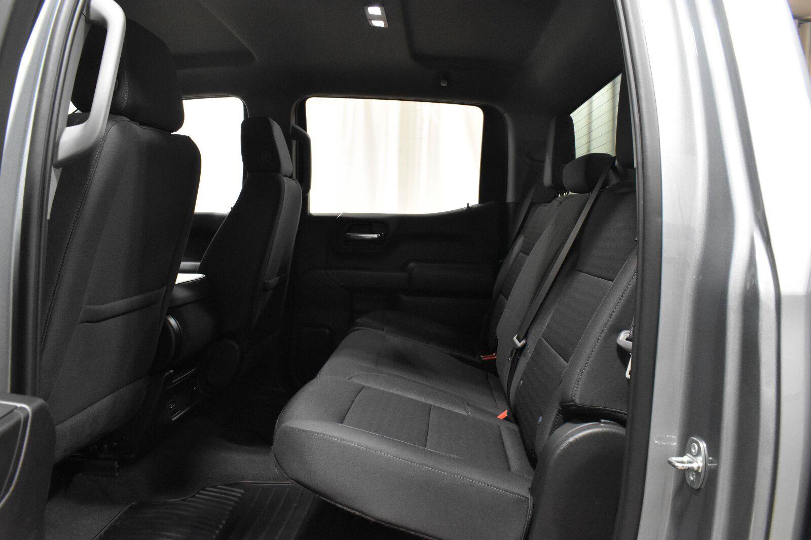 Used 2023 Chevrolet Silverado 1500 Custom w/ LPO, Dark Essentials Package AWD/4WD image 4