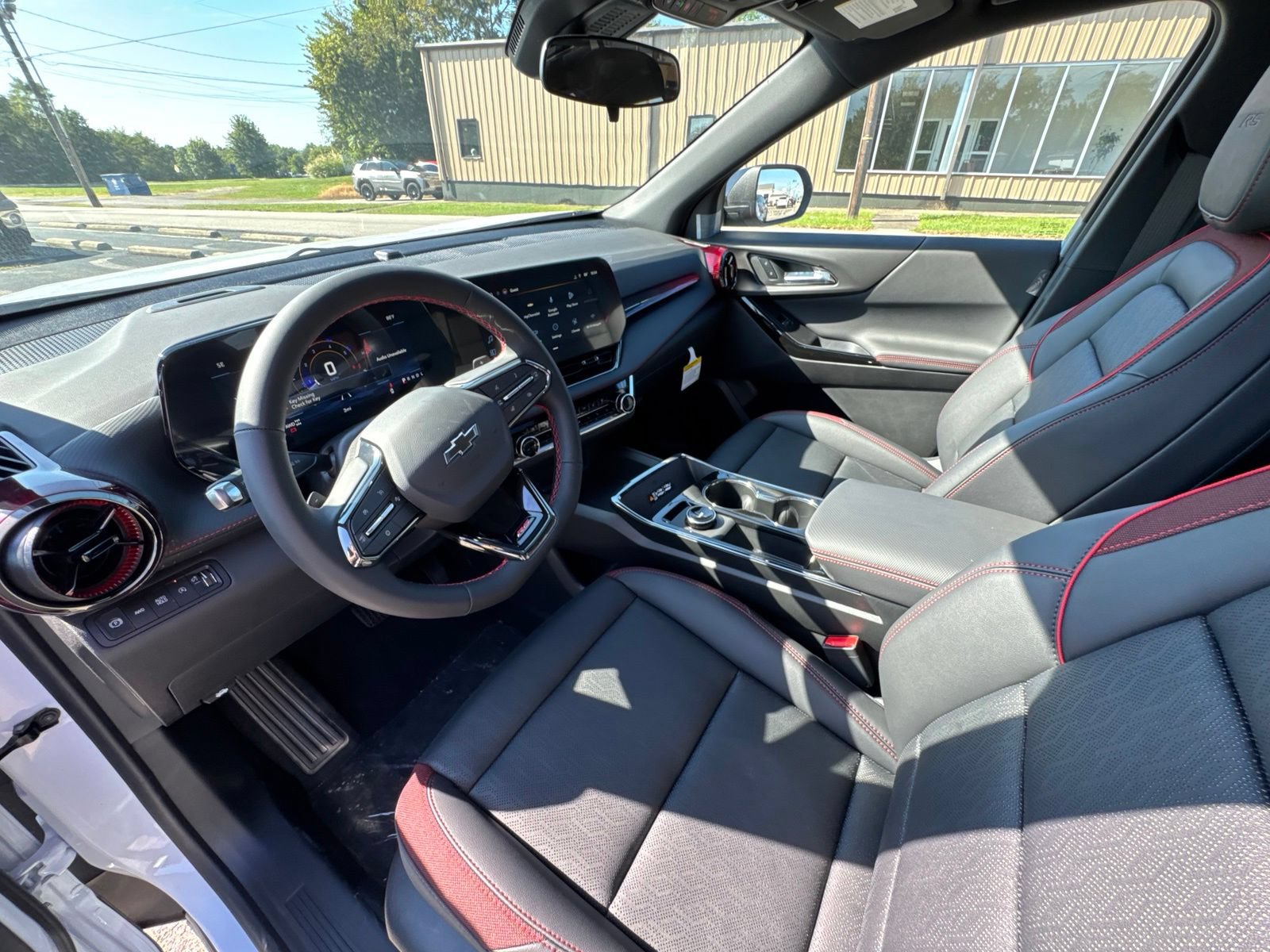 New 2027 Chevrolet Equinox RS w/ Convenience Package III AWD/4WD image 16
