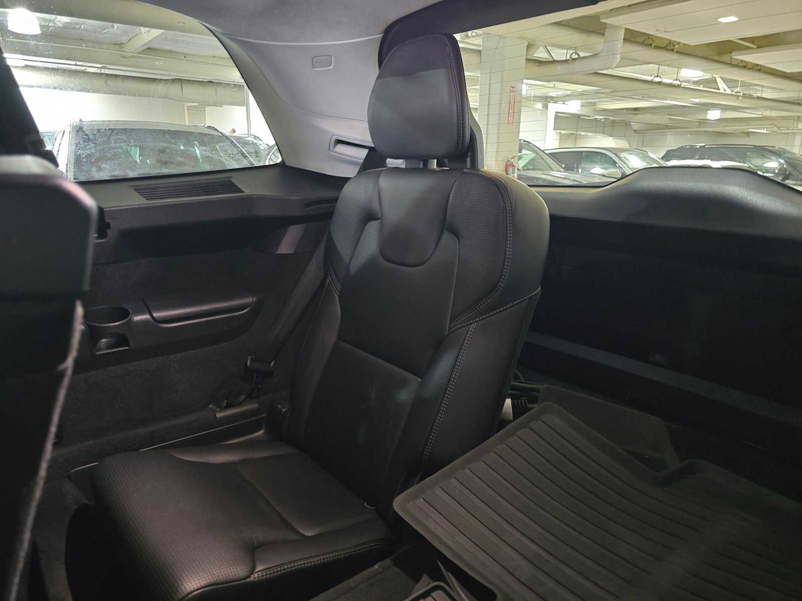 Used 2017 Volvo XC90 T8 Inscription w/ Luxury Package image 18