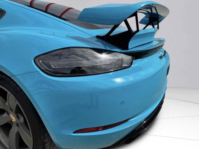 Used 2018 Porsche 718 Cayman GTS image 16