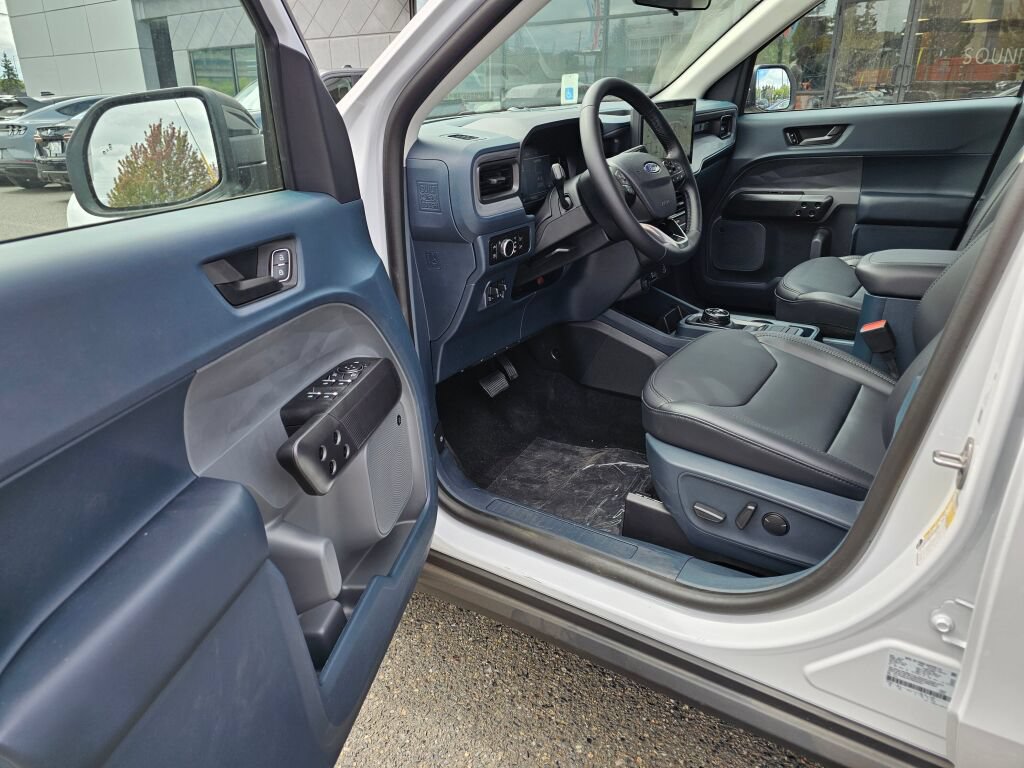 New 2026 Ford Maverick Lariat w/ Black Appearance Package AWD/4WD image 15