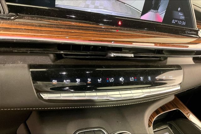 Used 2023 Cadillac Escalade Premium Luxury RWD image 13