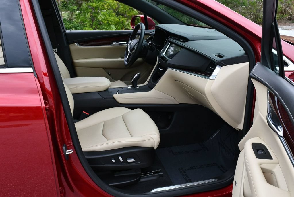Used 2019 Cadillac XT5 Luxury FWD image 19