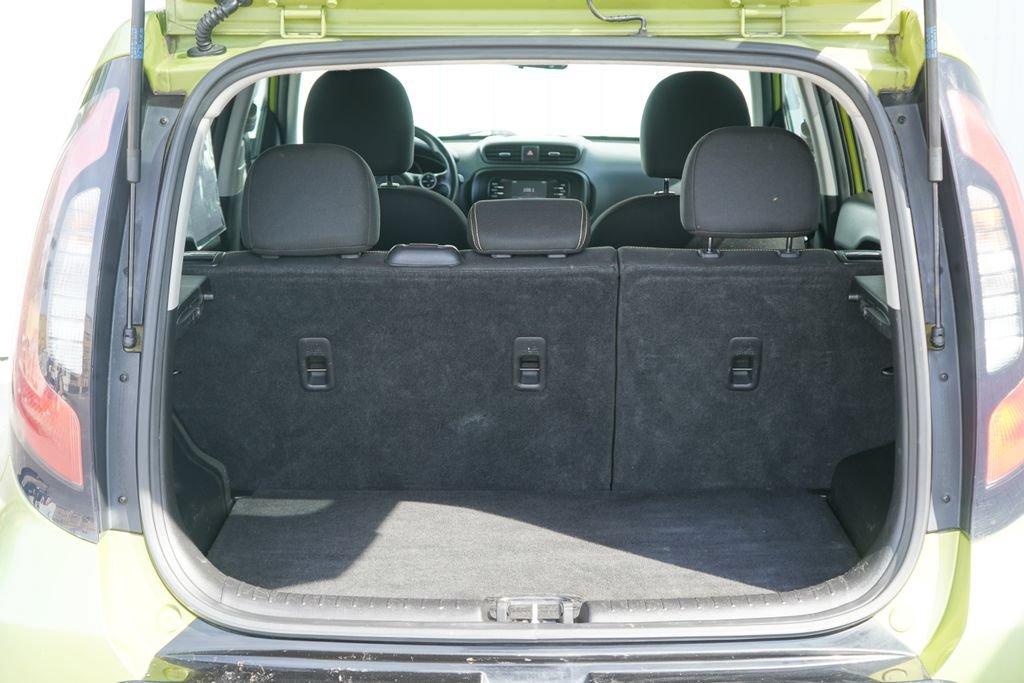 Used 2016 Kia Soul + FWD image 8
