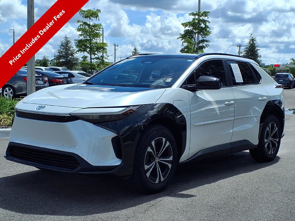 Used 2024 Toyota bZ4X AWD w/ Weather Package image 4