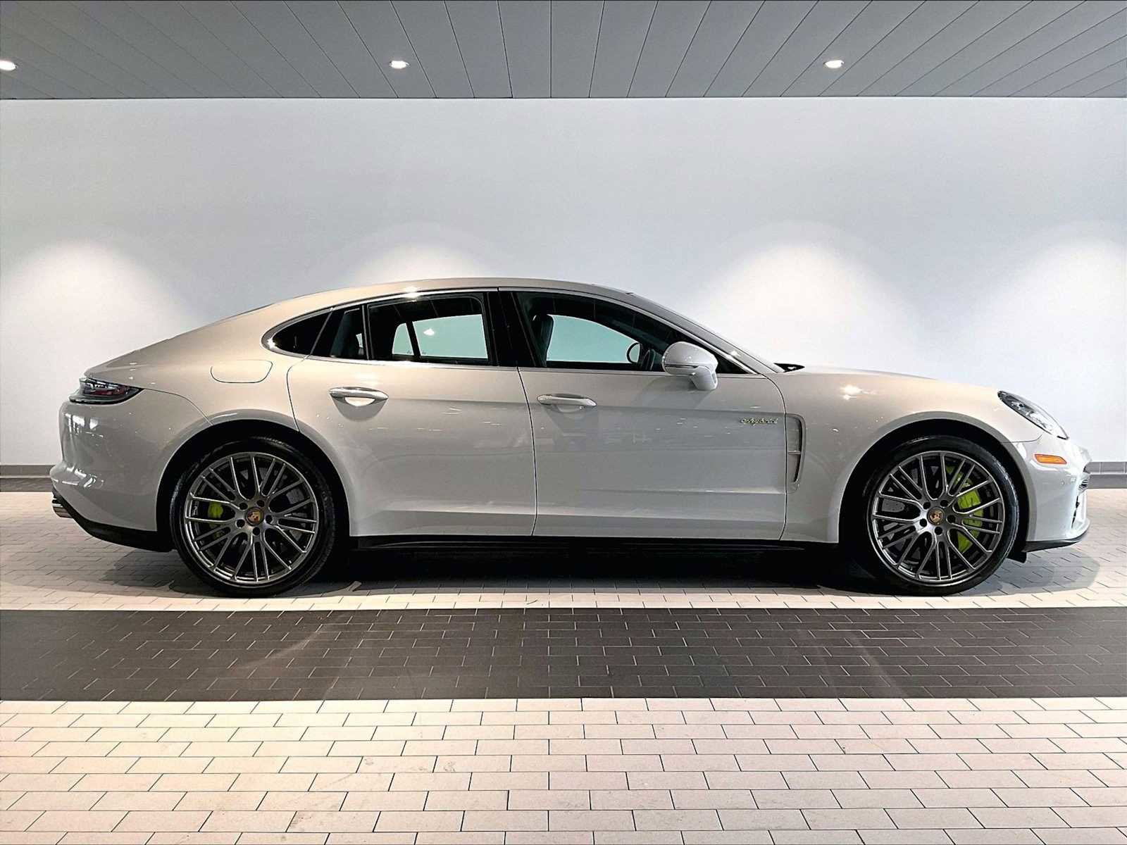 Used 2023 Porsche Panamera Turbo S image 11