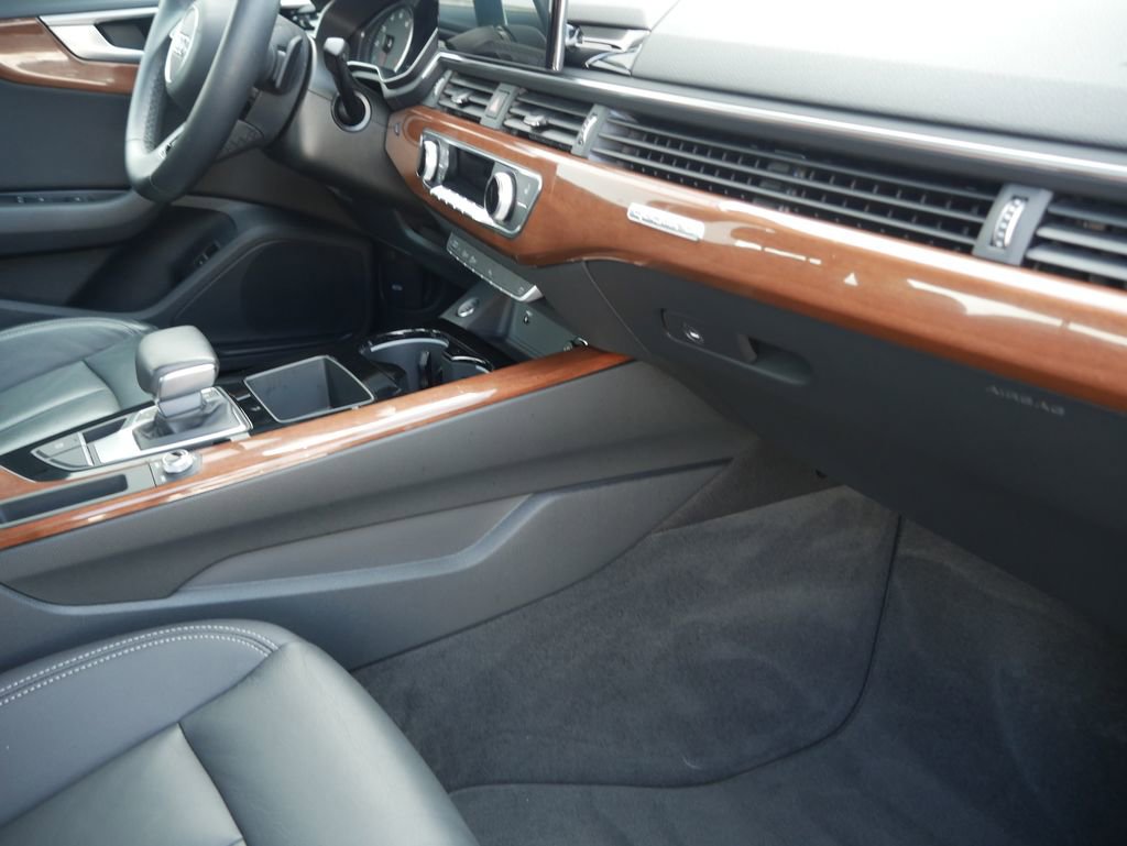 Used 2023 Audi A4 2.0T Premium w/ Convenience Package image 30