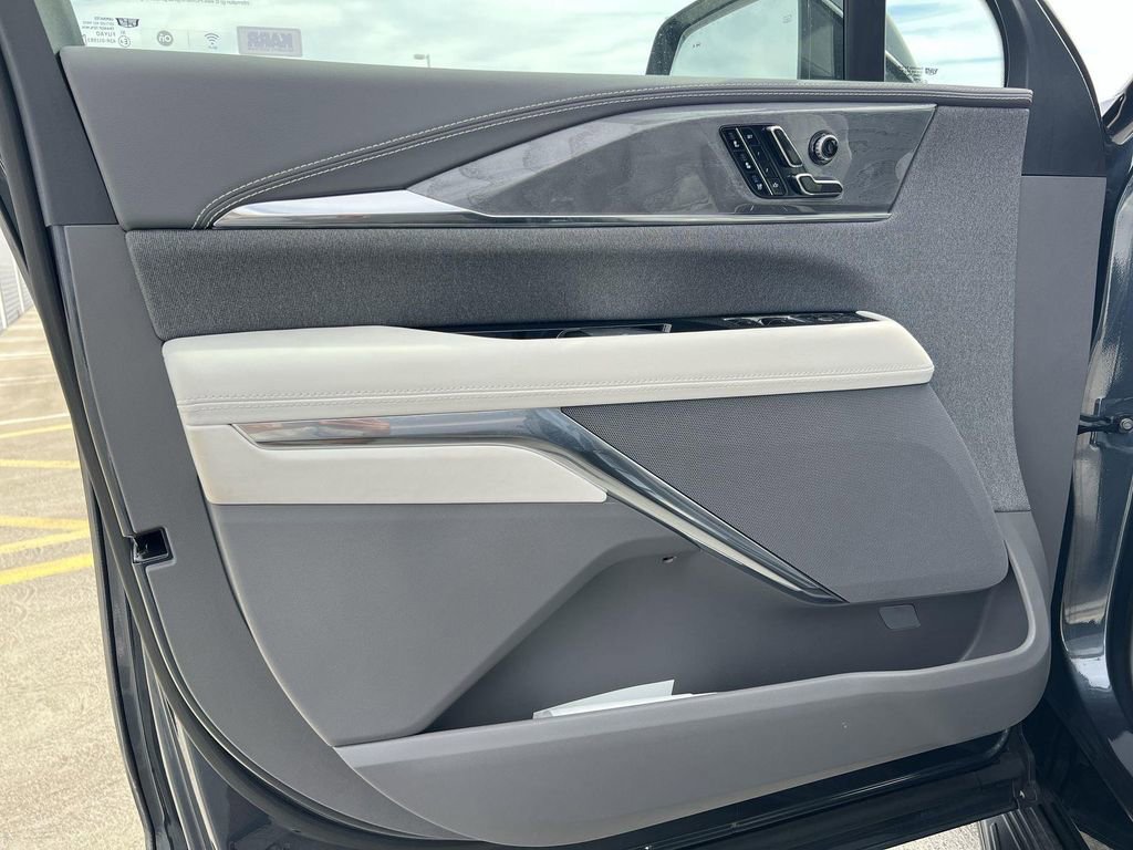 New 2026 Cadillac Escalade IQ Luxury 1 image 10