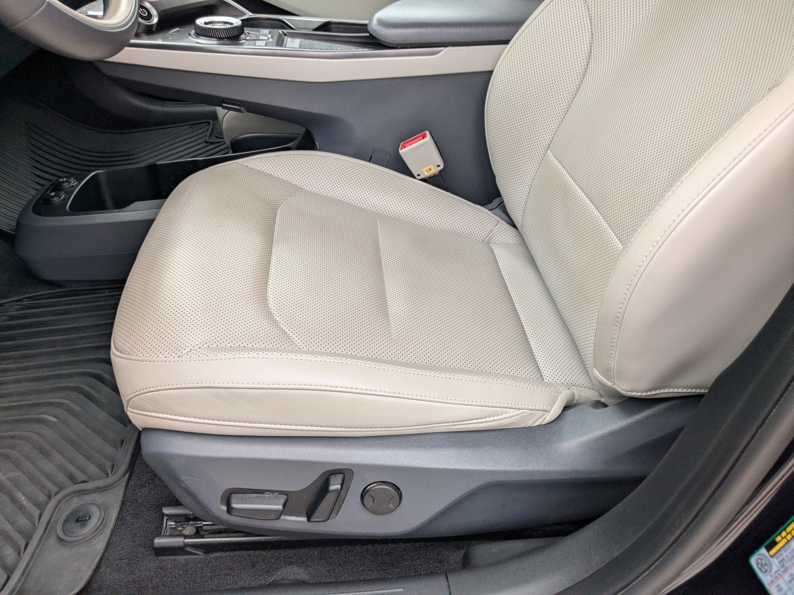 Used 2022 Kia EV6 Wind RWD image 5
