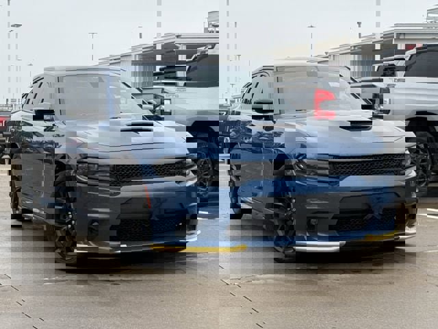 Used 2020 Dodge Charger GT w/ Blacktop Package RWD image 4