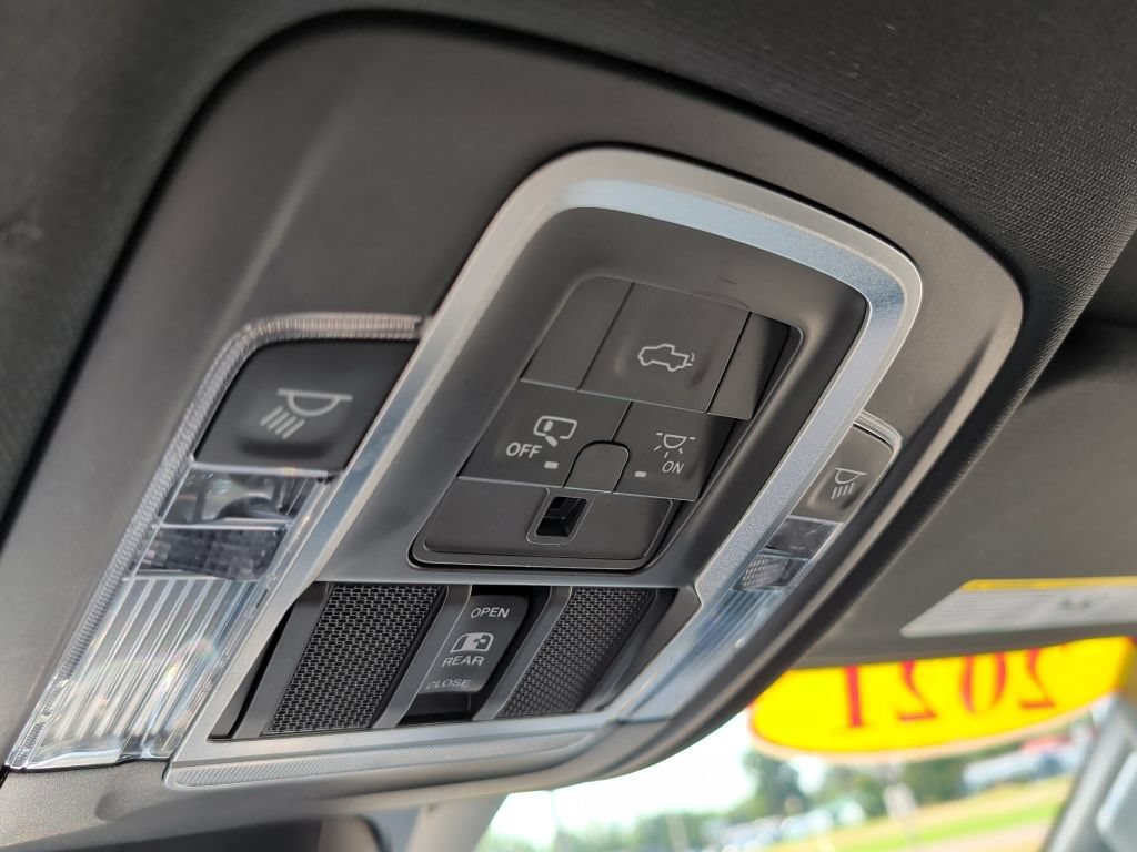 Used 2021 RAM 1500 Laramie w/ Sport Appearance Package AWD/4WD image 31